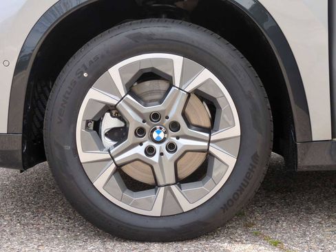 Used 2026 BMW X1 xDrive28i image 14
