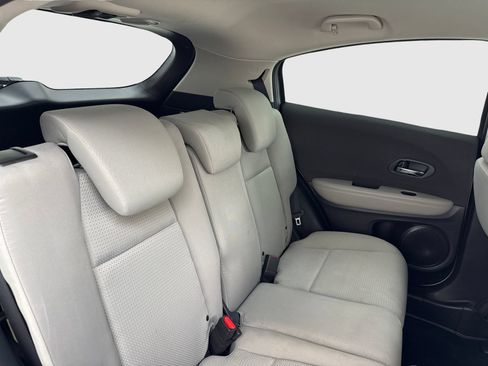 Used 2020 Honda HR-V LX image 41