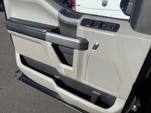 Used 2016 Ford F150 XLT image 20