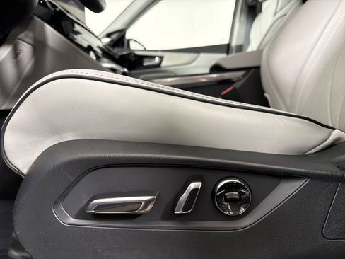 Certified 2026 Acura MDX w/ Advance Package image 23