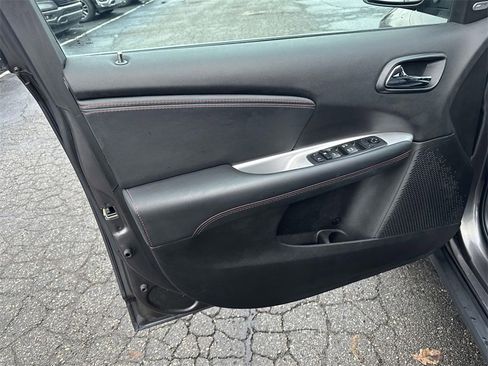 Used 2019 Dodge Journey GT w/ Driver Convenience Group image 18