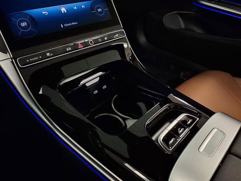 New 2026 Mercedes-Benz CLE 300 4MATIC Cabriolet image 16