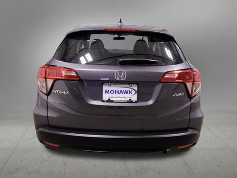 Used 2016 Honda HR-V LX image 4