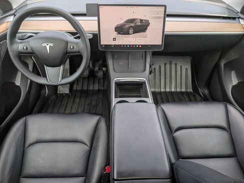 Used 2023 Tesla Model Y Long Range AWD/4WD image 21