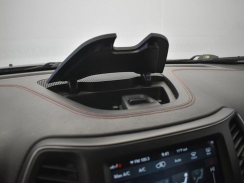 Used 2019 Jeep Cherokee Trailhawk w/ Cold Weather Group image 44