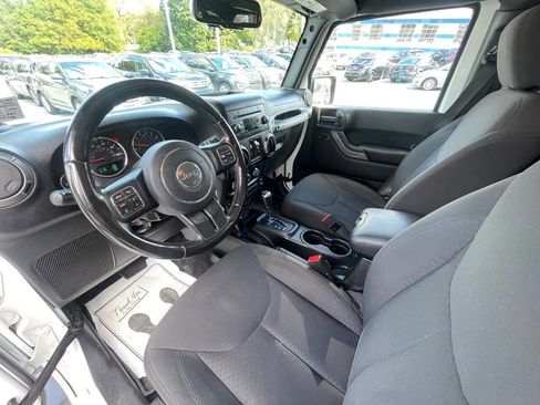 Used 2017 Jeep Wrangler Unlimited Sport w/ Quick Order Package 24S image 12