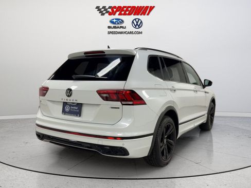Certified 2023 Volkswagen Tiguan SE R-Line AWD/4WD image 6