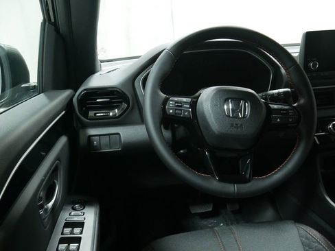 New 2025 Honda Pilot Sport image 29