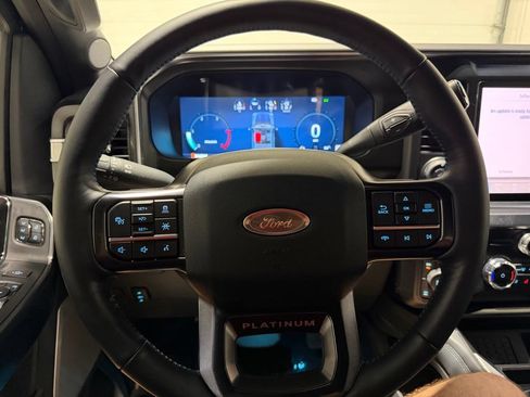 Used 2026 Ford F250 Platinum AWD/4WD image 10