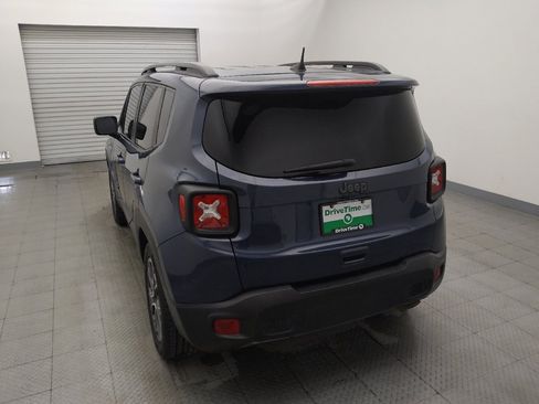 Used 2021 Jeep Renegade Latitude FWD image 6