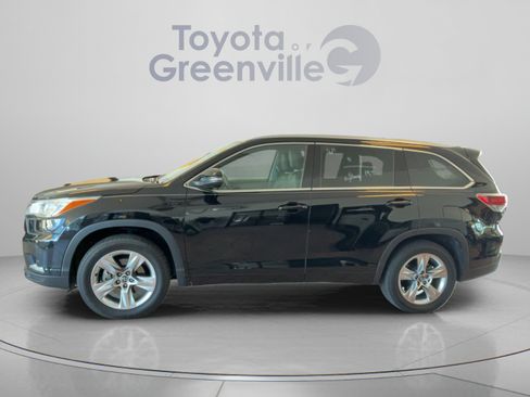 Used 2016 Toyota Highlander Limited FWD image 2