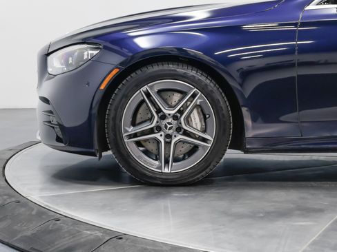 Used 2023 Mercedes-Benz E 350 4MATIC Sedan image 19