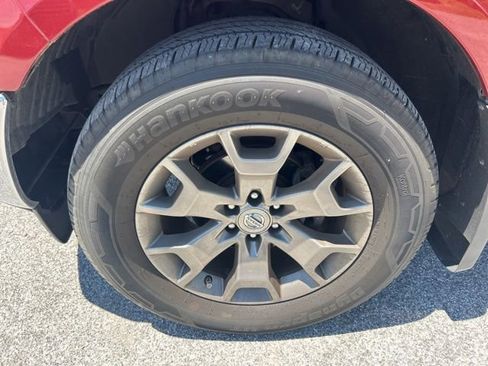 Used 2014 Nissan Frontier SL AWD/4WD image 11