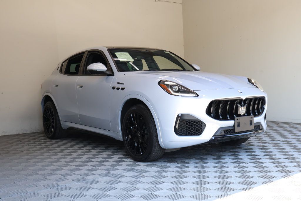 Used 2024 Maserati Grecale Modena AWD/4WD image 6