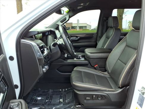 Used 2025 GMC Yukon Elevation AWD/4WD image 26