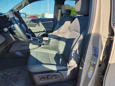 Used 2024 Chevrolet Colorado ZR2 w/ Technology Package AWD/4WD image 51