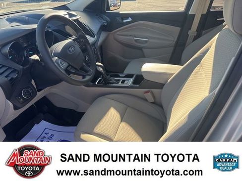 Used 2018 Ford Escape SE w/ SE Sync 3 Package image 14