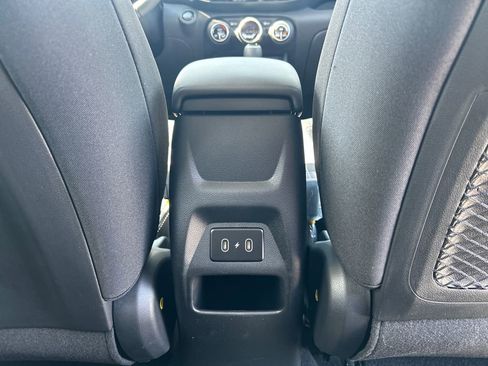 New 2026 Hyundai Venue SEL FWD image 28