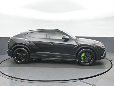 Used 2019 Lamborghini Urus AWD/4WD image 2