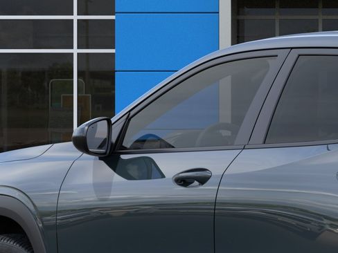 New 2026 Chevrolet Trax LS w/ LS Convenience Package FWD image 12