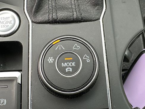 Used 2019 Volkswagen Atlas SE image 15