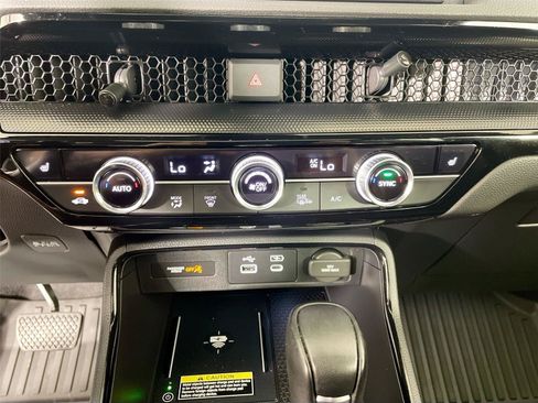 Used 2024 Honda CR-V Sport Touring image 9