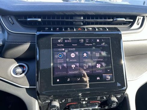 New 2025 Jeep Grand Cherokee L Altitude image 8