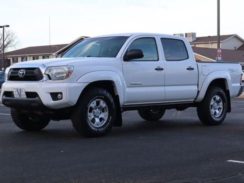 Used 2014 Toyota Tacoma PreRunner image 11