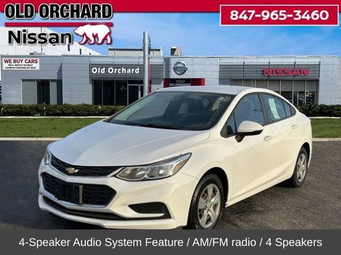 Used 2017 Chevrolet Cruze LS image 1