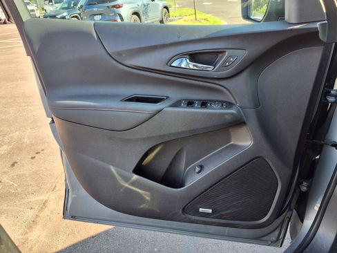 Used 2024 Chevrolet Equinox RS w/ RS Leather Package FWD image 19