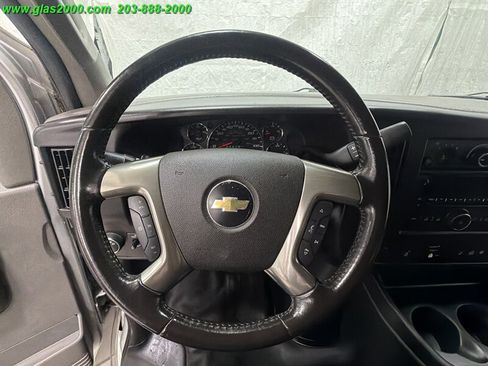 Used 2019 Chevrolet Express 2500 LS w/ Driver Convenience Package RWD image 4