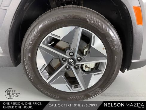 Used 2025 Hyundai Tucson SEL image 14