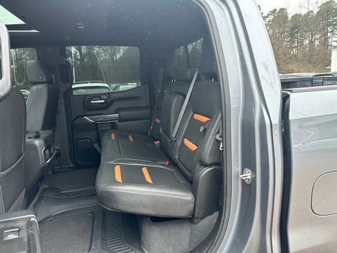 Used 2021 GMC Sierra 1500 AT4 w/ AT4 Value Package image 9