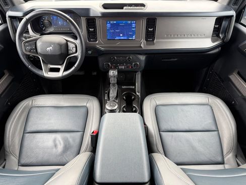 Used 2022 Ford Bronco Outer Banks AWD/4WD image 2