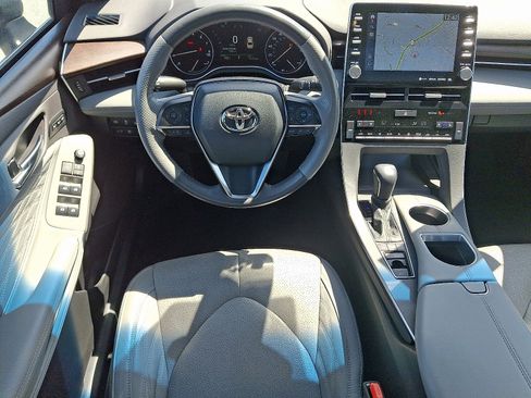 Certified 2022 Toyota Avalon Limited image 11