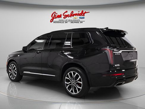 Used 2024 Cadillac XT6 Sport w/ LPO, Floor Liner Package AWD/4WD image 4