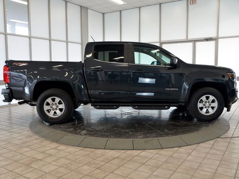 Used 2018 Chevrolet Colorado W/T w/ WT Convenience Package image 9