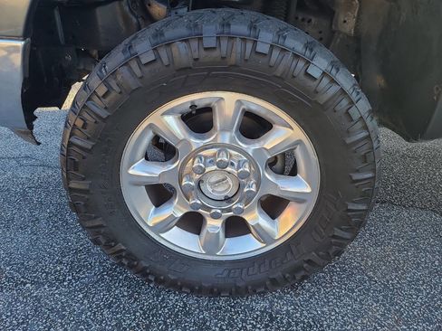 Used 2005 Ford F250 Lariat image 13