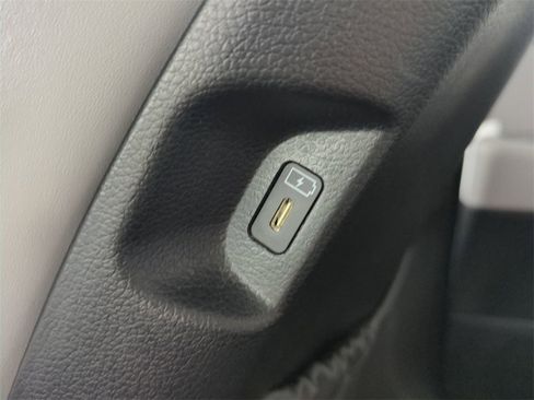 Certified 2024 Hyundai Palisade SEL image 18