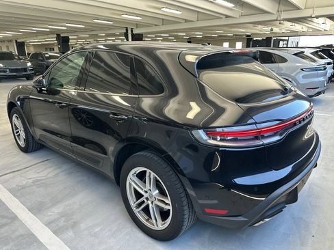 Certified 2023 Porsche Macan AWD/4WD image 3