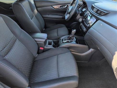 Used 2017 Nissan Rogue S image 21