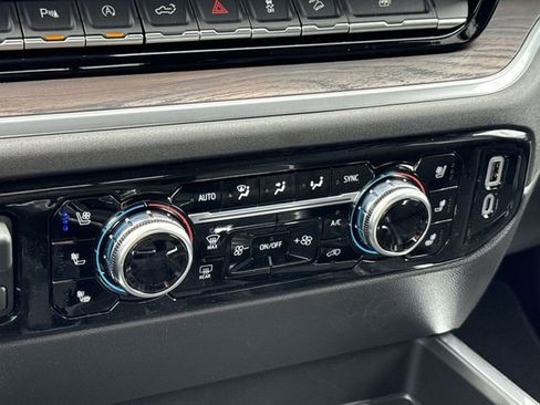 New 2026 GMC Sierra 1500 SLT AWD/4WD image 21