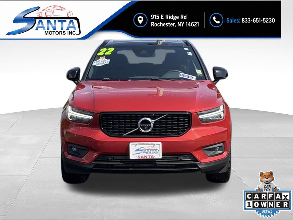 Used 2022 Volvo XC40 T5 R-Design AWD/4WD image 2