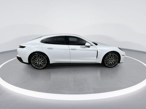 Used 2024 Porsche Panamera RWD image 9