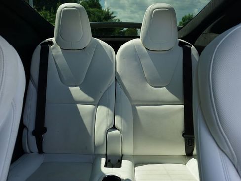 Used 2023 Tesla Model X AWD/4WD image 15