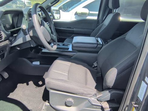 Used 2025 Ford F150 STX w/ Equipment Group 200A RWD image 9