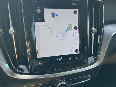 Used 2019 Volvo S60 T5 Momentum w/ Premium Package image 23