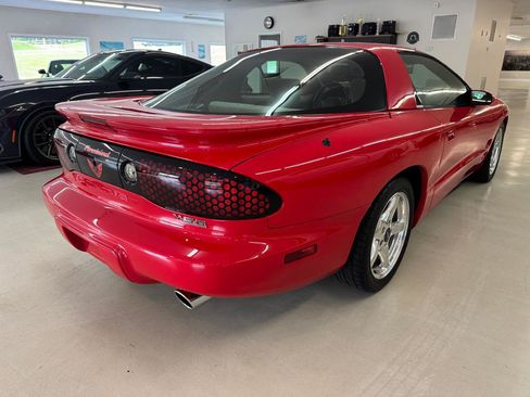 Used 2000 Pontiac Firebird Formula RWD image 2