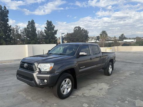 Used 2015 Toyota Tacoma PreRunner image 6