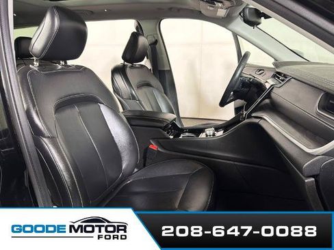 Used 2021 Jeep Grand Cherokee L Limited AWD/4WD image 24